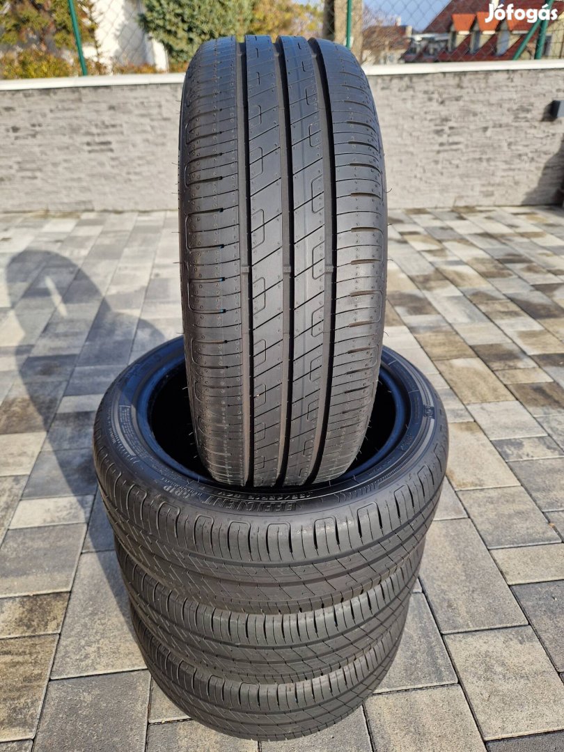 195/45 r16 Goodyear újszerű nyári gumik!