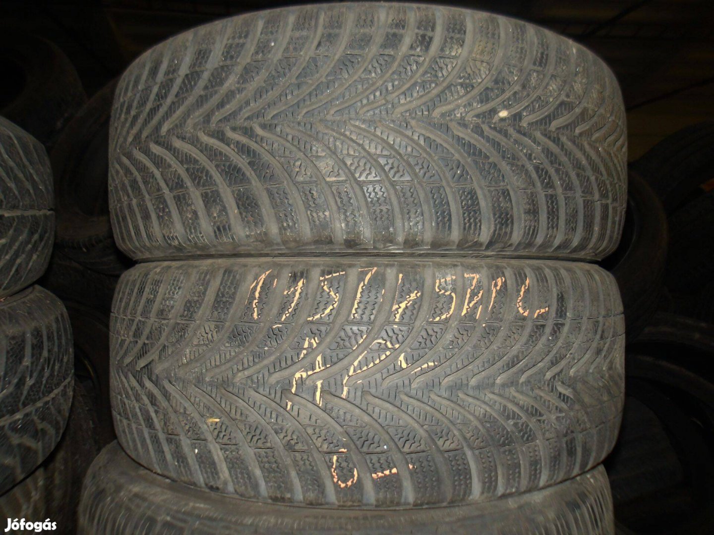 195/45r16 Apollo téli gumi ajándék szereléssel