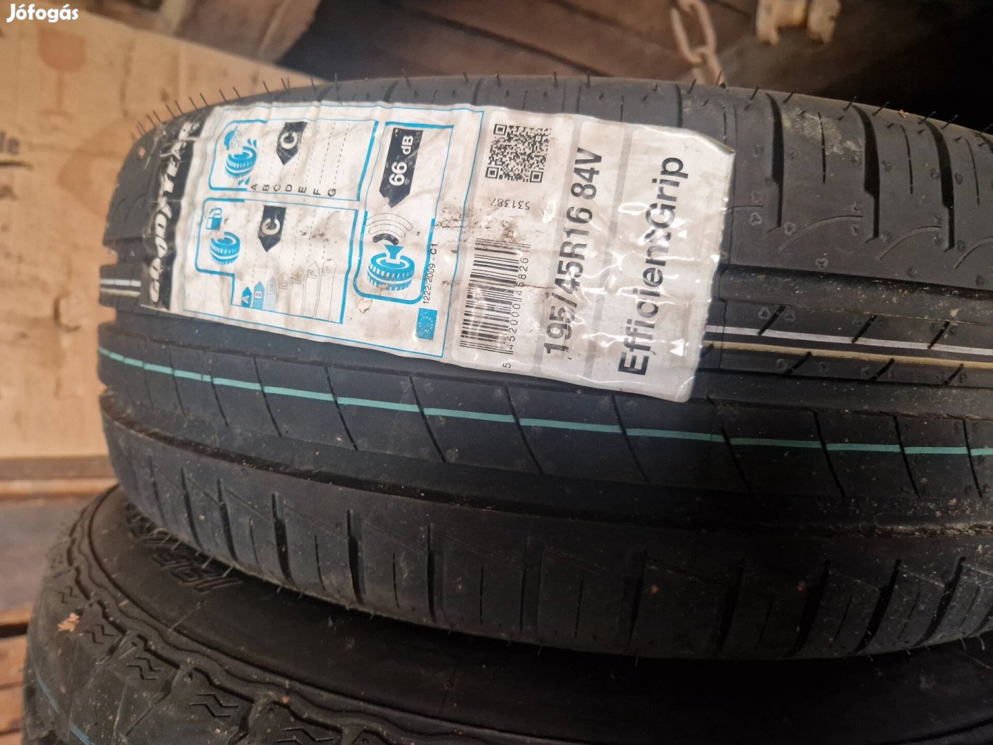 195/45r16 Goodyear nyari 1db új