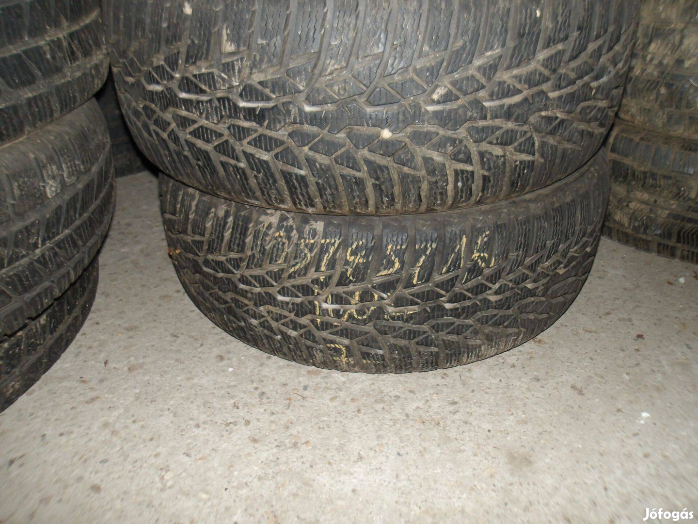 195/45r16 Kumho téli gumi ajándék szereléssel