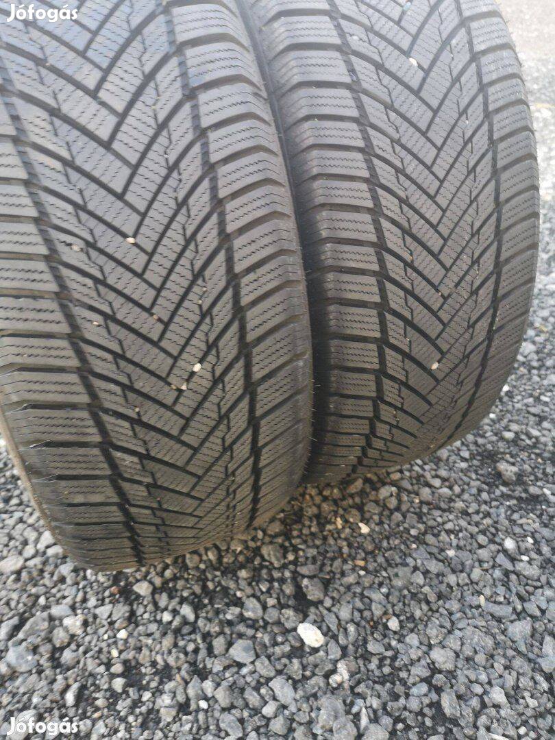 195/50R15 2db újszerű téligumi eladó