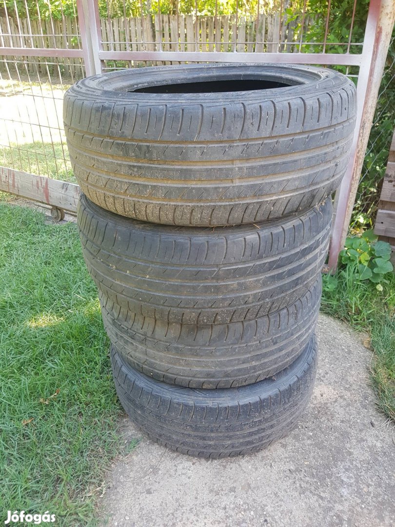 195/50R15 Falken nyári gumi garnitura eladó