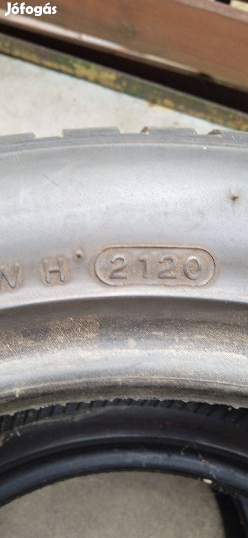 195/50R15 téligumi