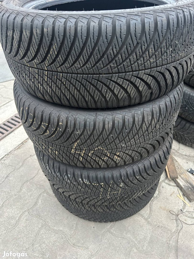 195/50 R15 4evszakos 