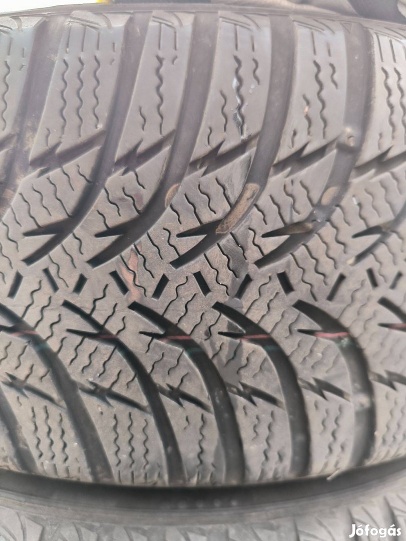 195/55R15 Kumho téligumik 40e/4db 195/55