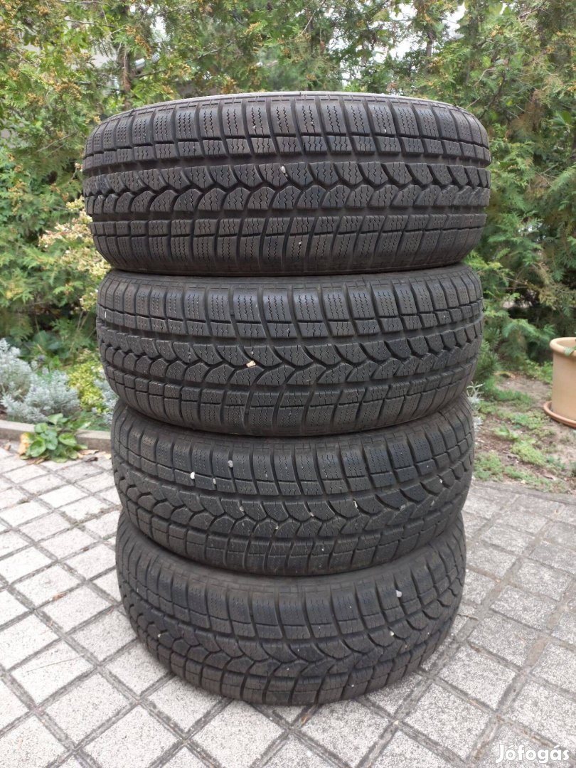 195/55R16 87H Taurus téli gumi szett 4db eladó, 7-8mm