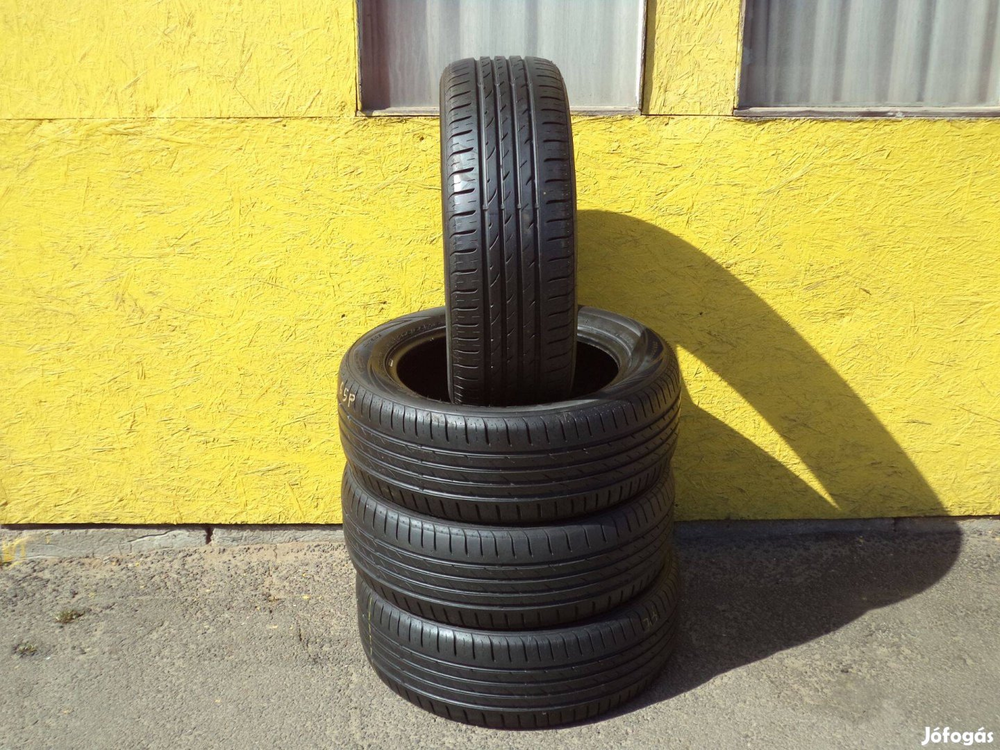 195/55R16 Continental Nyári Gumi