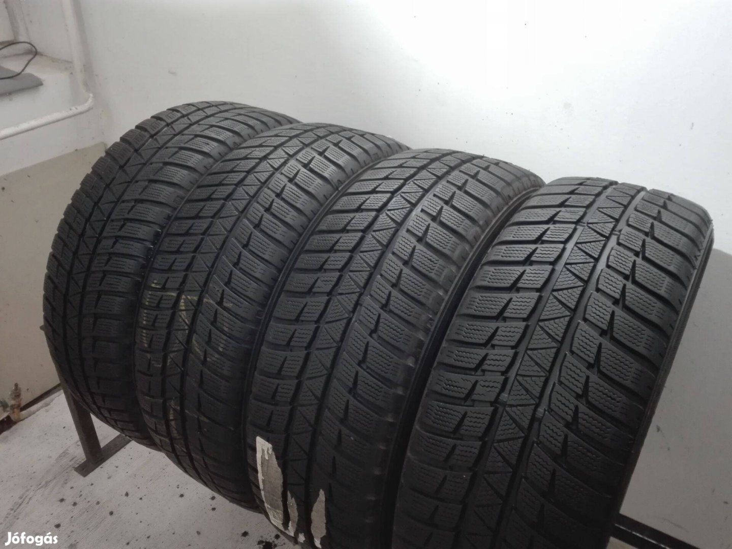 195/55R16 Falken téli gumi garnitúra 195/55 r16