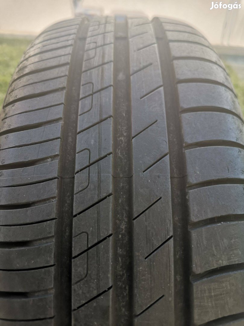 195/55R16 újszerű 95% Goodyear téligumi eladó