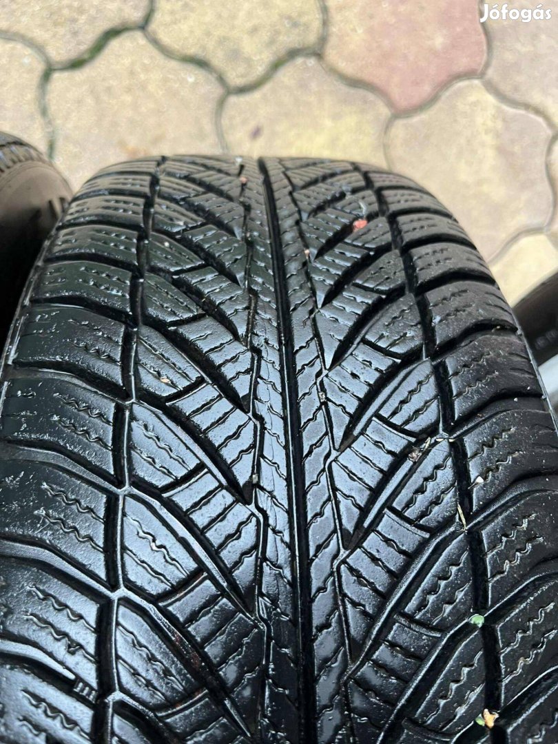 195/55R 16 Good Year ultragripp 8. téli gumi eladó