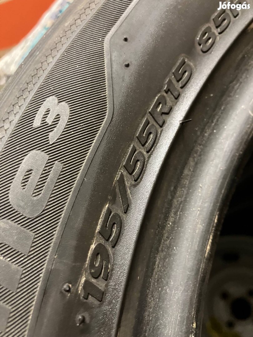 195/55/15 4 db nyárigumi 20.000.-
