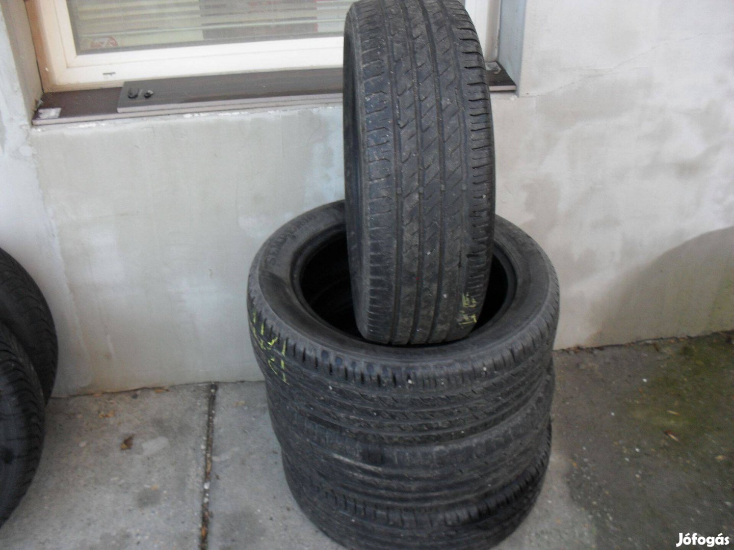 195/55 R16 Semperit gumi