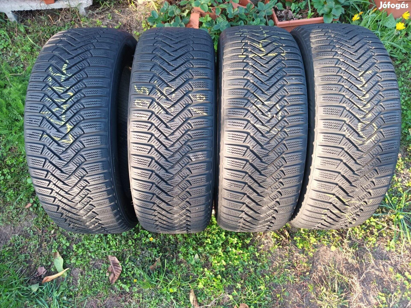 195/55r16 Laufenn használt téligumi 4db szép