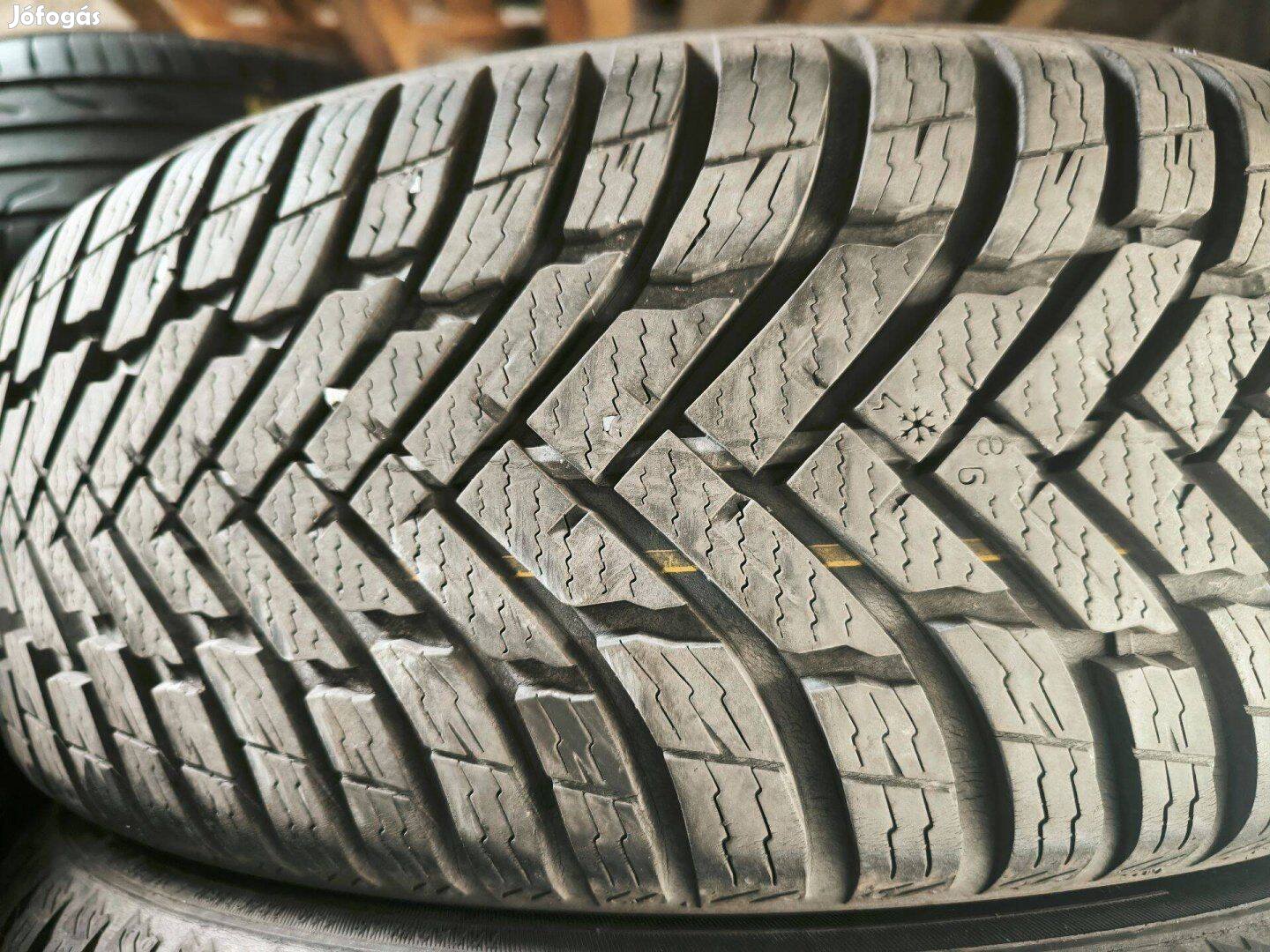 195/60R15 195/60 70e/4db Négyévszakos Nokian gumik