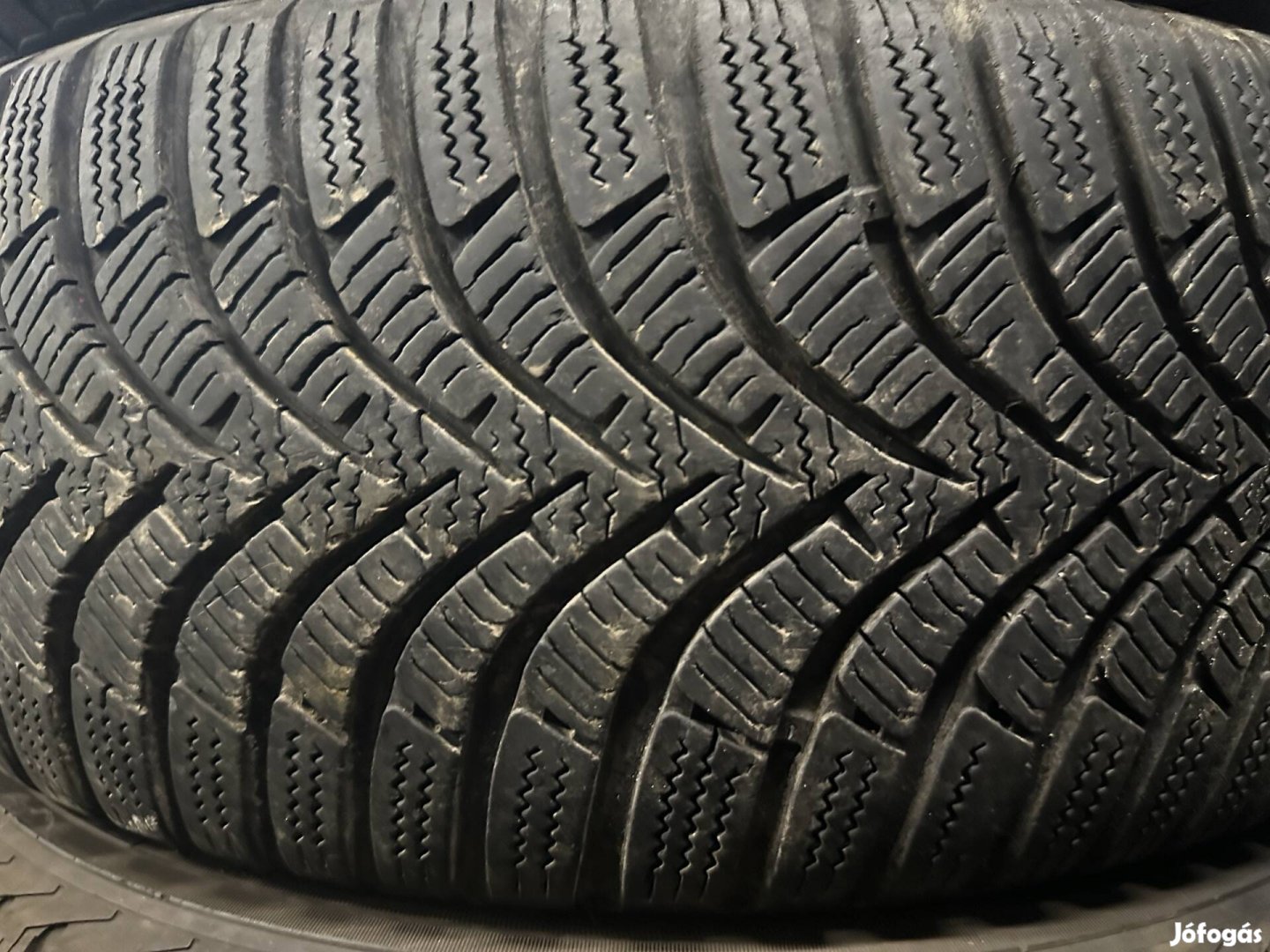 195/60R15 Hankook téli gumik eladó.