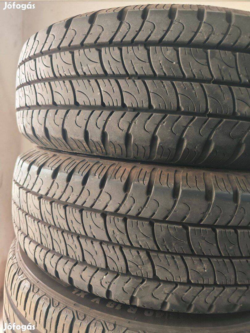 195/60R16C 35e/2db Goodyear nyárigumik