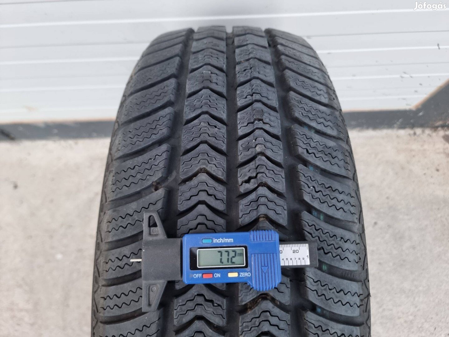 195/60R16C Semperit téli gumi 2db szinte újszerű állapotban eladó!
