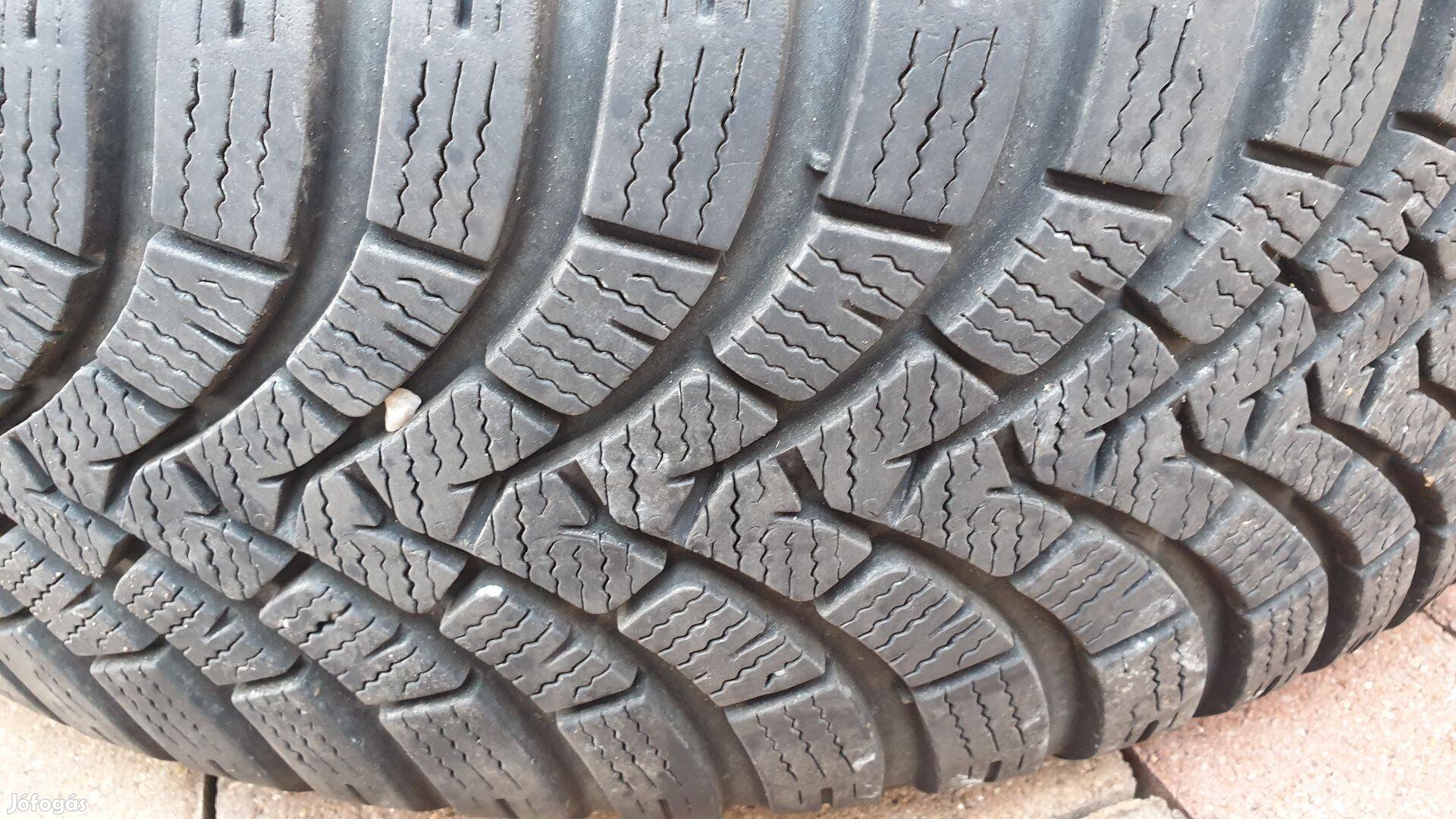 195/60 R15 Falken téli 7mm
