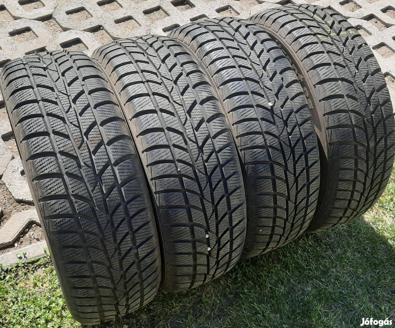 195/60 R15 Hankook Téli gumik