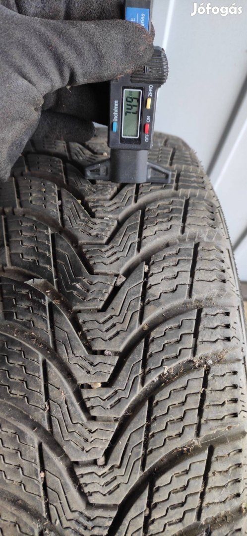 195/60 R15 Téli Gumi Premiori