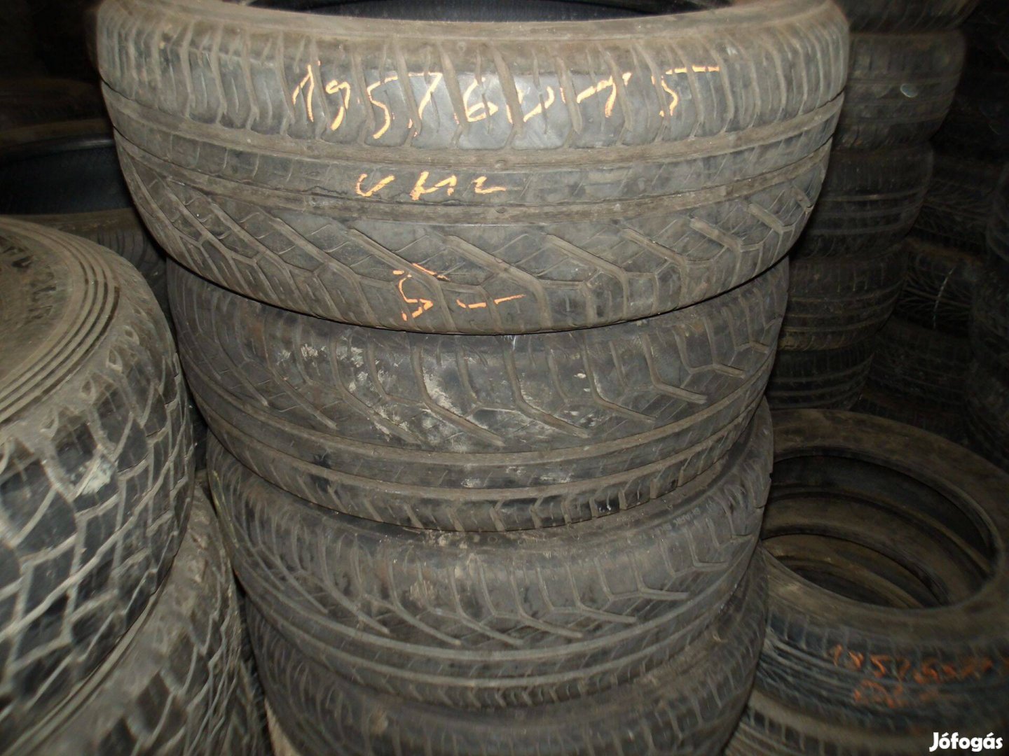195/60r15 Uniroyal nyári gumi ajándék szereléssel