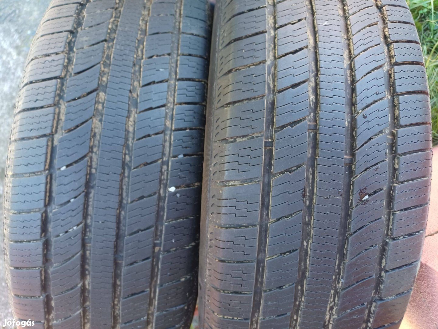 195/60r15 négyévszakos gumiabroncs 2db