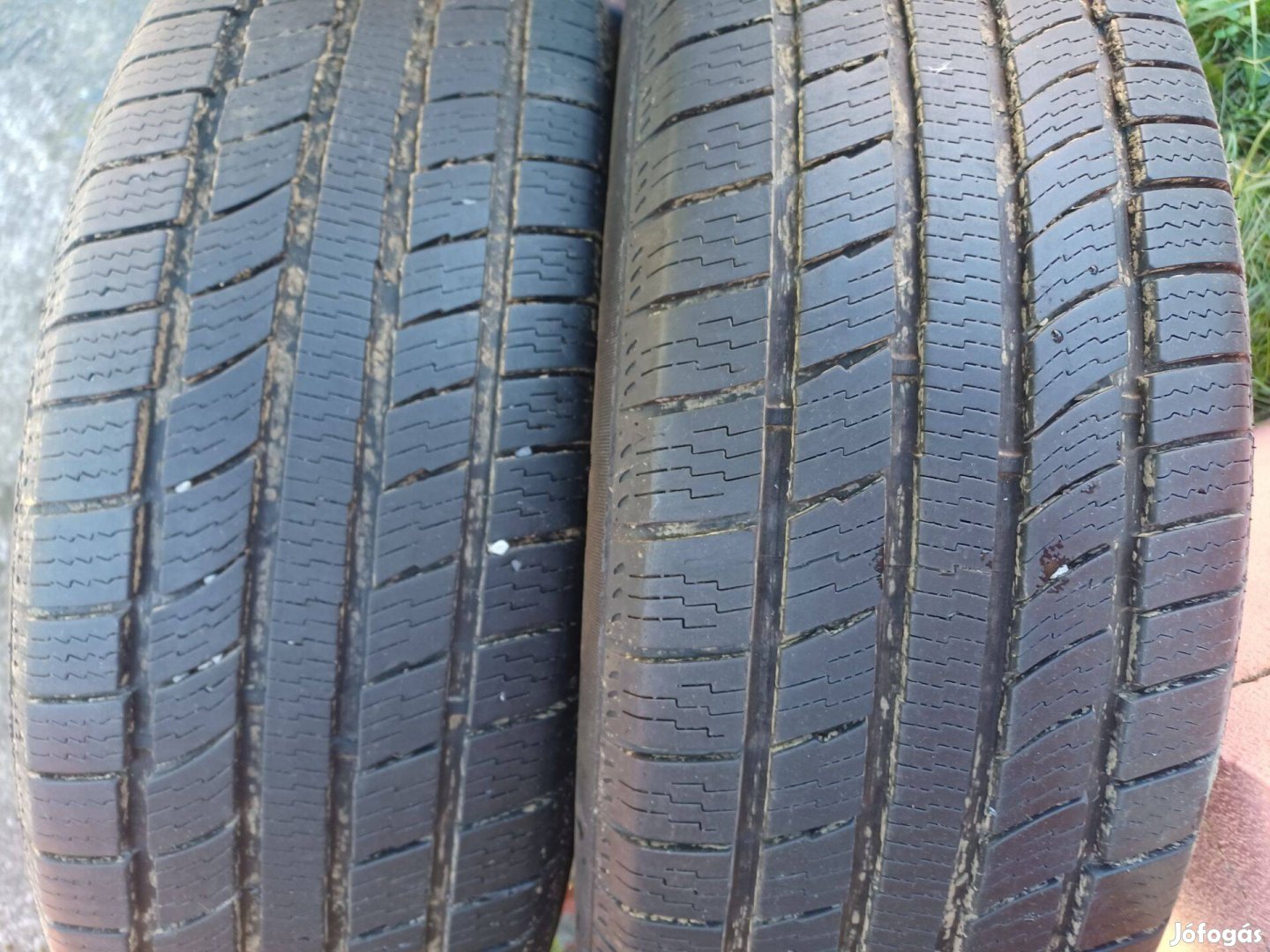 195/60r15 négyévszakos gumiabroncs 2db