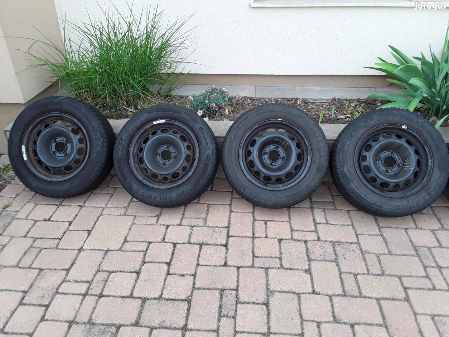 195/65R15 Barum Polaris téli gumik Peugeot 308 gyári acélfelnin 4db