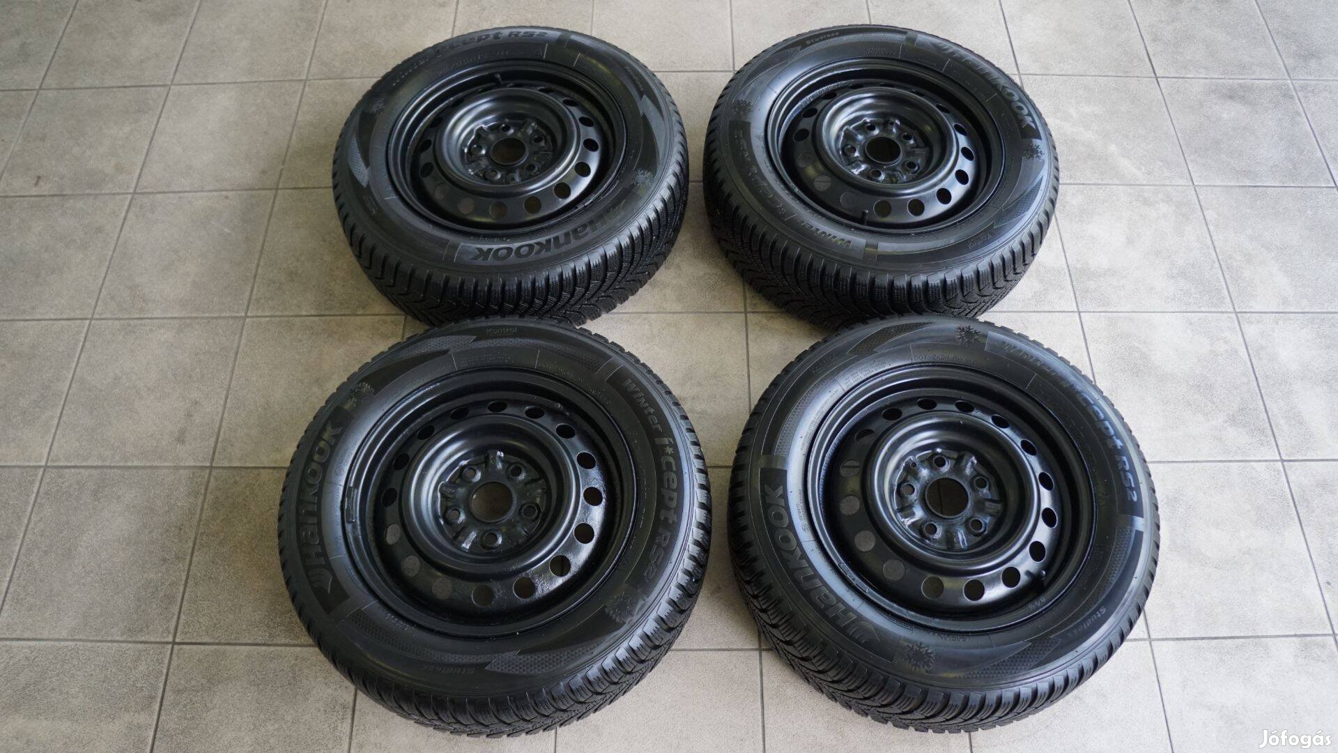 195/65R15 Ford Mondeo téli gumik lemez felnin