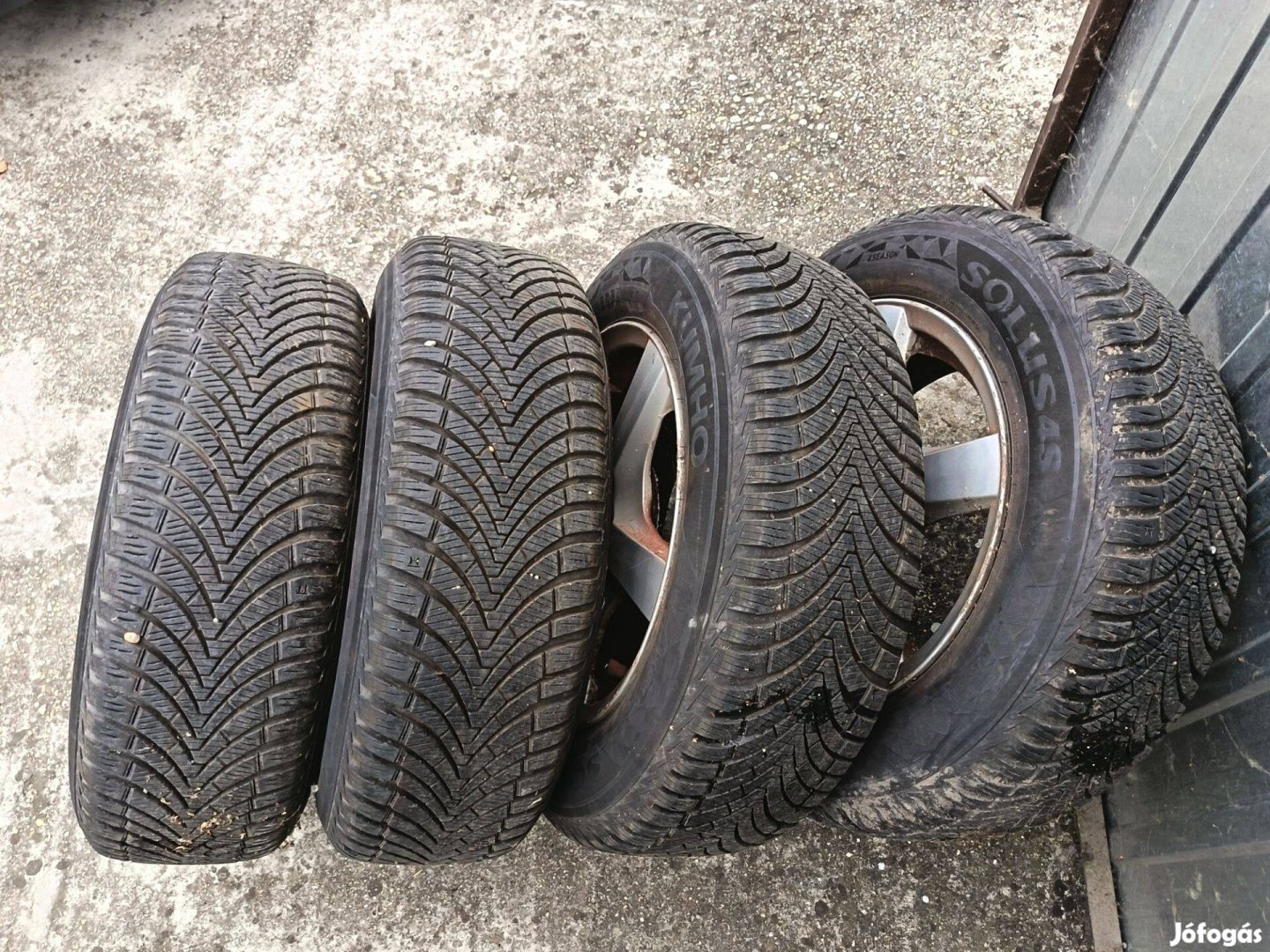 195/65R15 Négy évszakos gumik Mazda 3 alufelnin