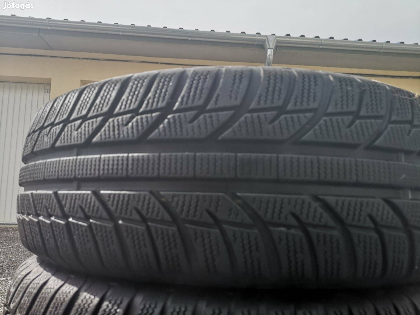 195/65R15 Toyo téligumik