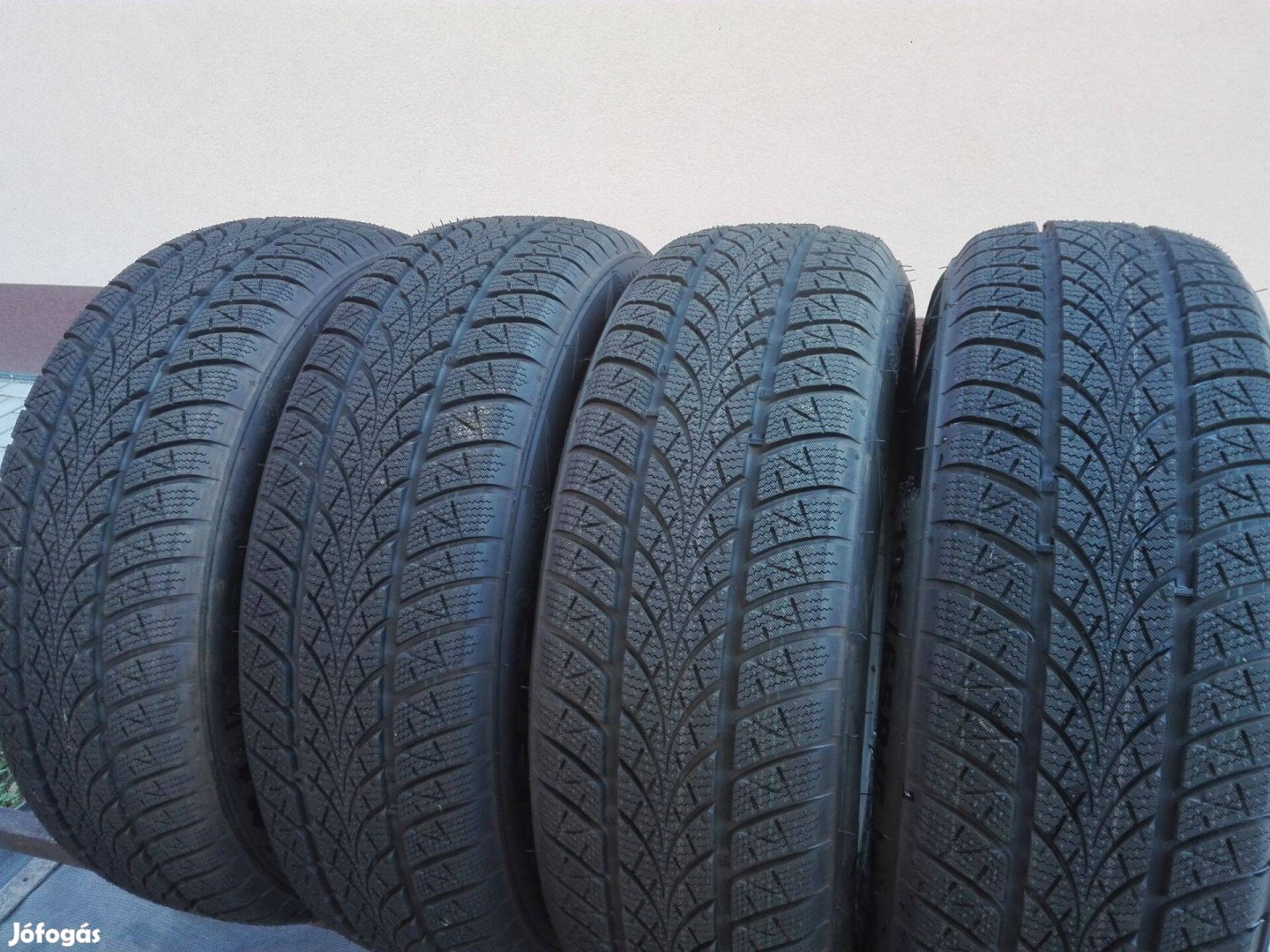 195/65R15 Triangle Új téli gumi 2db 195/65 r15