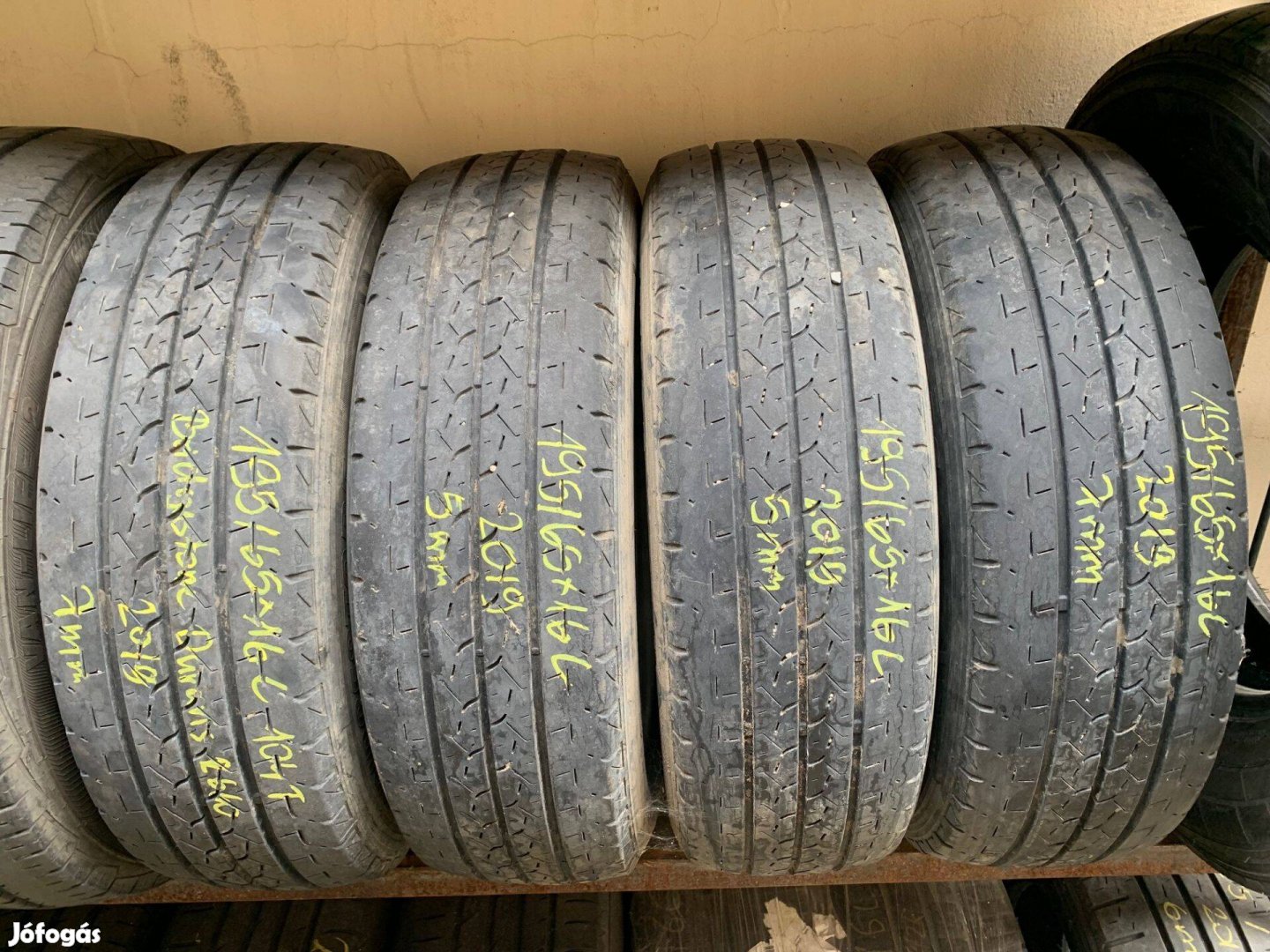 195/65R16C 195 65 16C 195/65x16C Bridgestone nyári gumi eladó