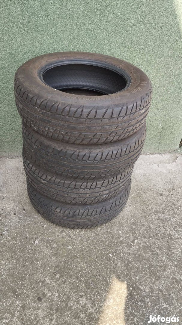 1956515 H Nyári Gumiabroncs