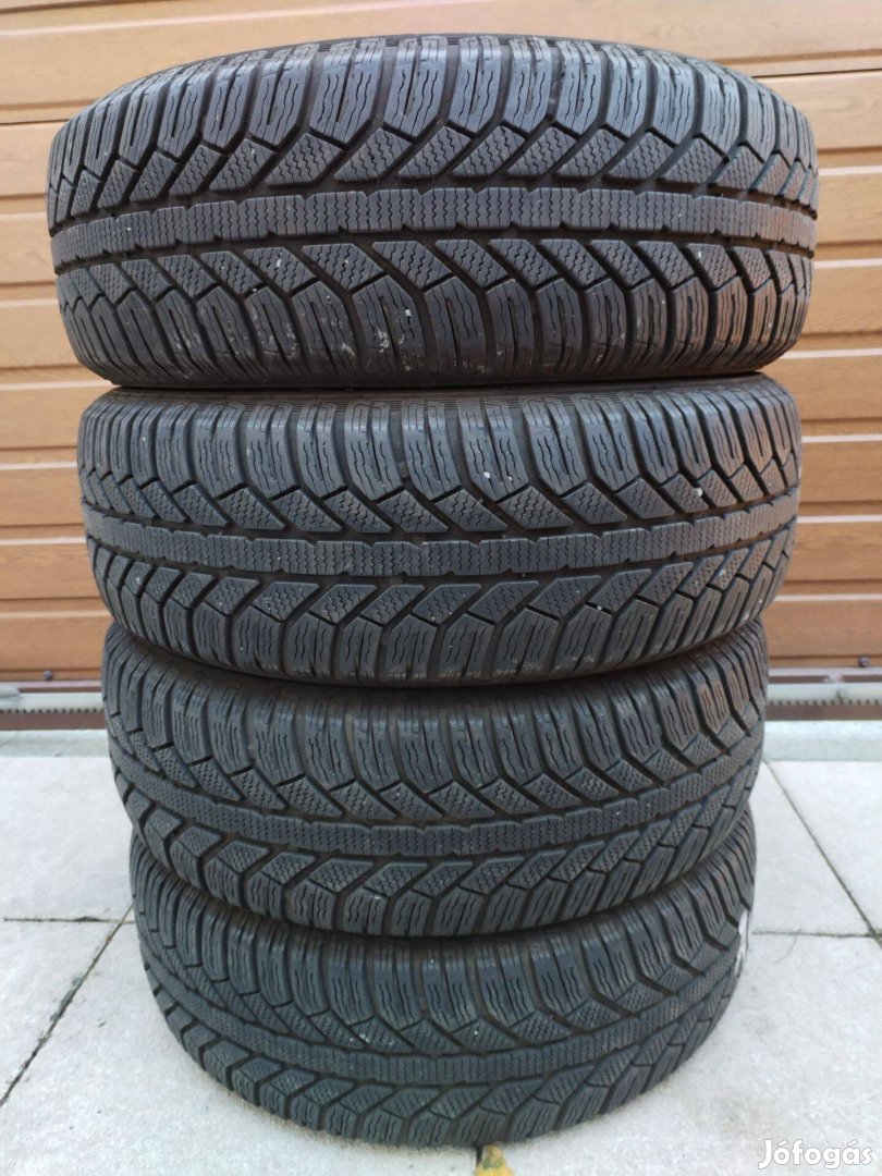 195 65 15 semperit 195/65 R 15 téli gumi garnitura