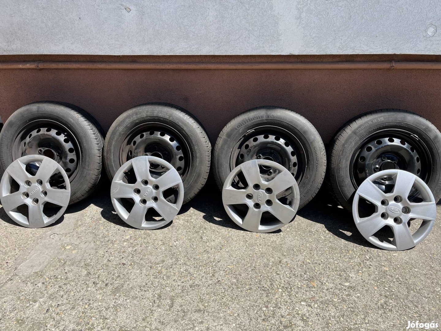 195/65 R15 Continental nyári gumi lemezfelnivel 