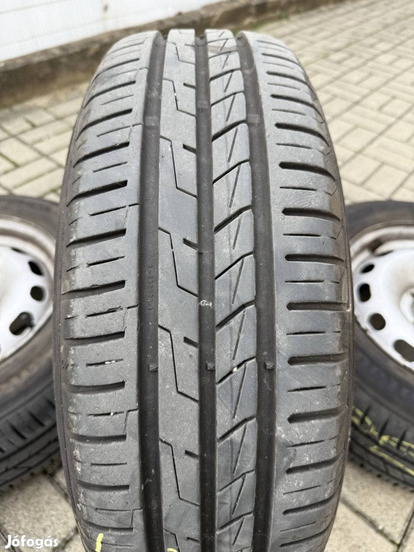 195/65 R15 Nyári szett újszerű állapotban