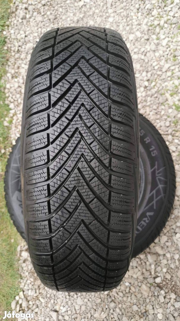 195/65 R15 Vredestein Wintrac téligumiszett 2022 7,7mm újszerű