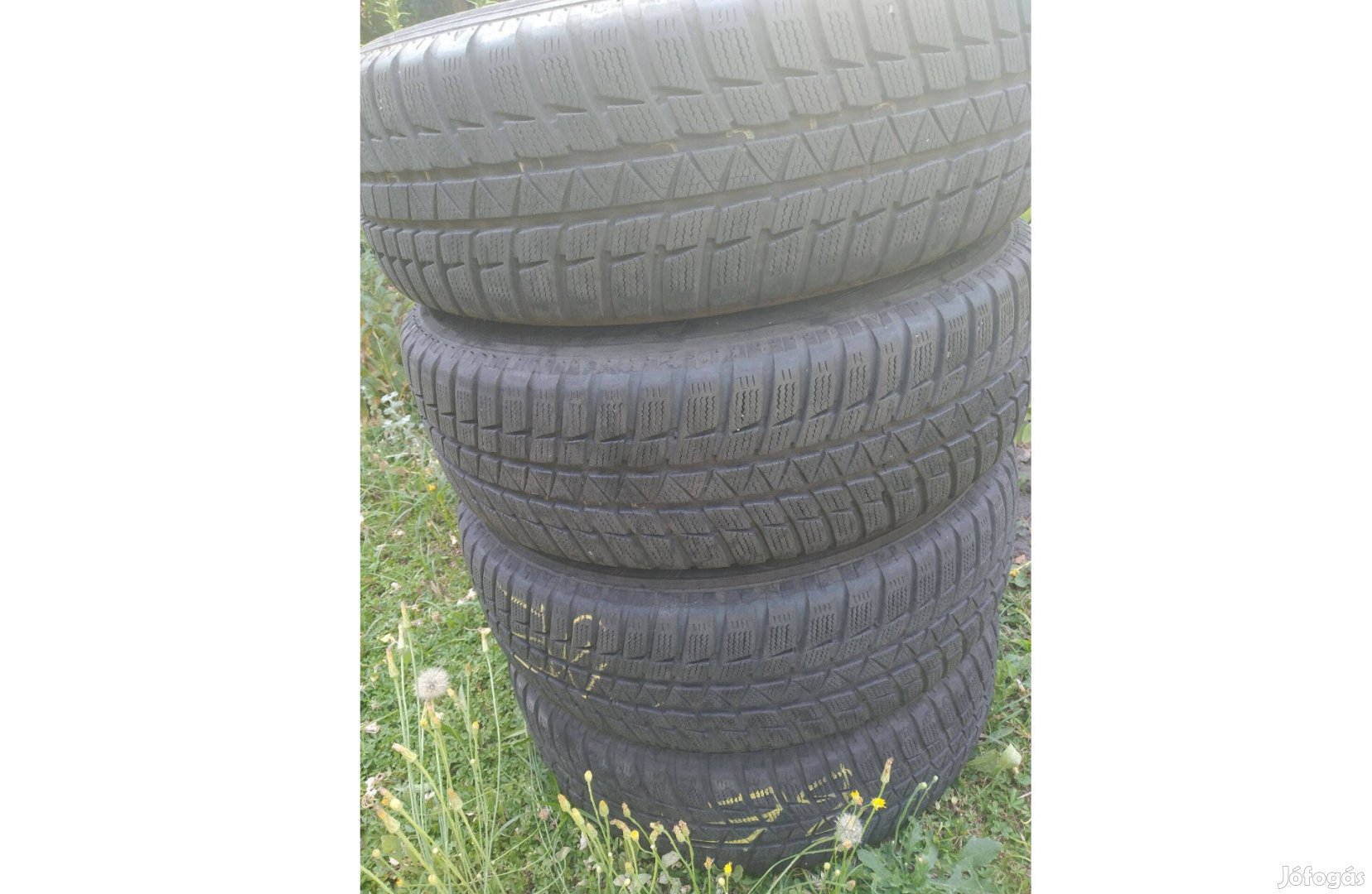 195/65/R15 méretű téli garnitúra dísztárcsával Ford Focus 2