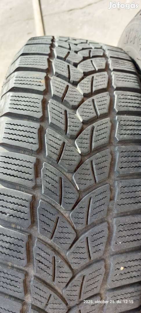 195/65 R15 teligumi eladó 