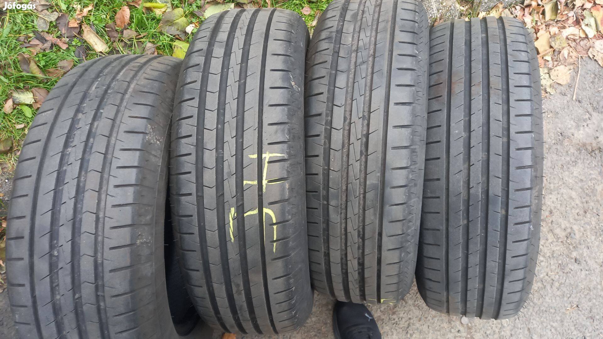 195/65 R 15 H (210km/ Vredestein Sportrac 5 VW 4 db nyári gumi eladó