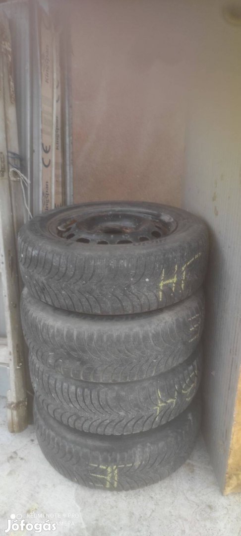 19565 R 15 gumik felnivel