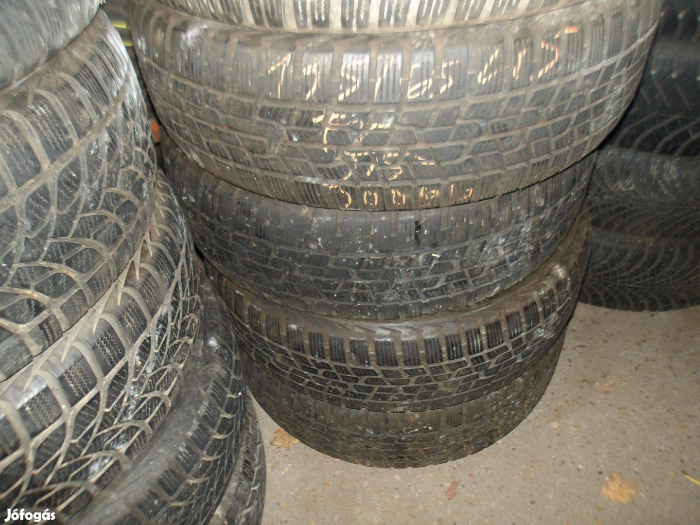 195/65r15 Firestone négyévszakos gumi ajándék szereléssel