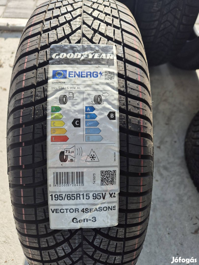 195/65r15 Goodyear 4évszakos új gumi 1db 