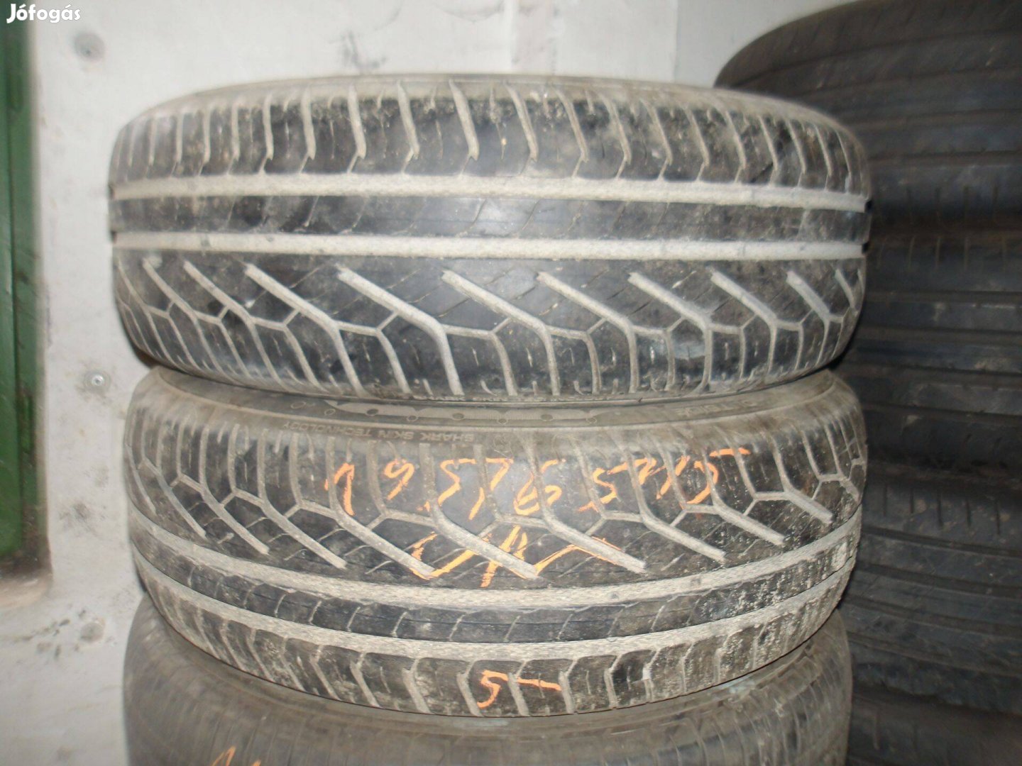195/65r15 Uniroyal nyári gumi ajándék szereléssel