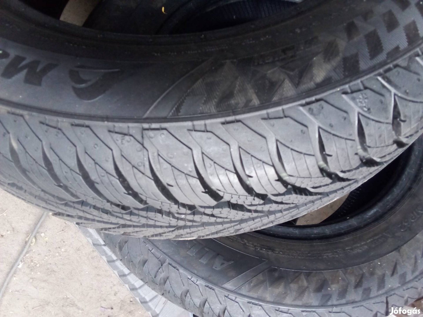 195/65r15  4 évszakos gumi 4 db új