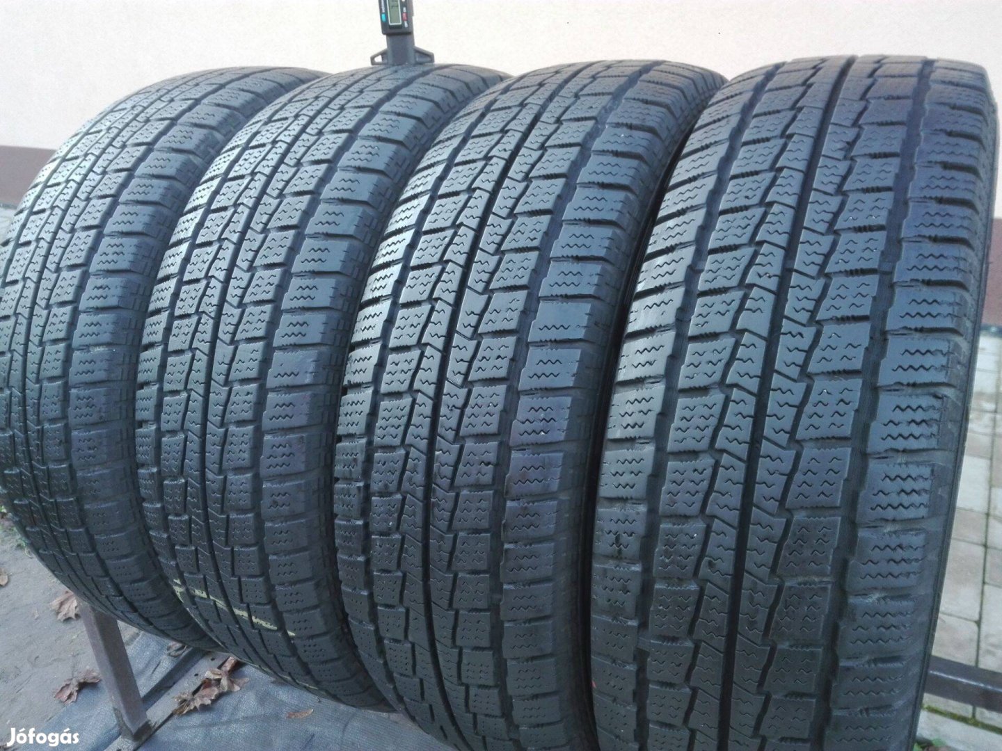 195/70R15C Hankook téli gumi garnitúra 195/70 r15c