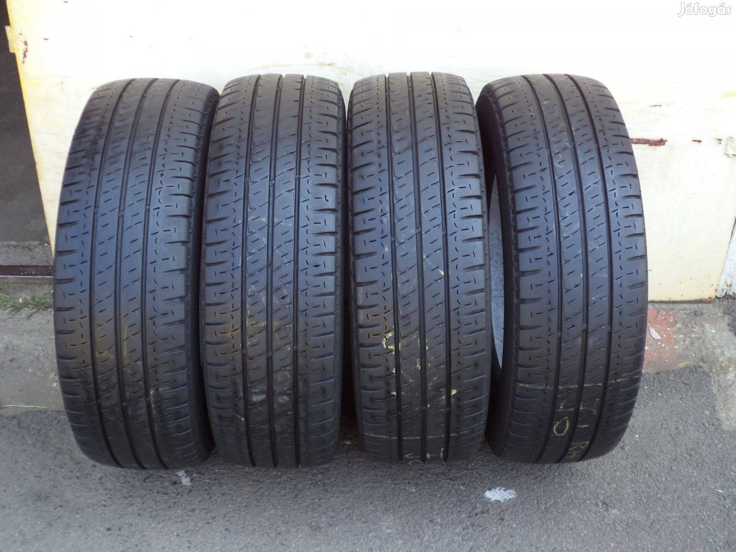 195/70R15C Michelin Nyári Gumi