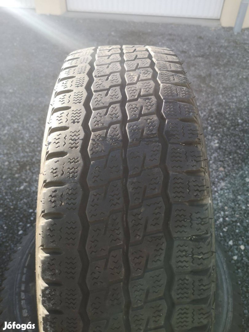 195/70R15C kistehergumik