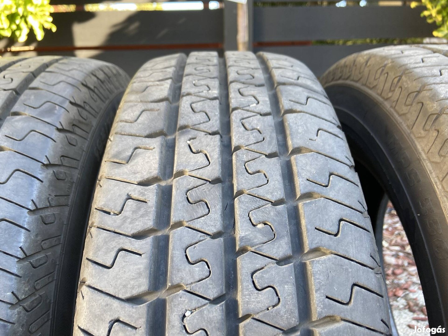 195-70-15 C Matador teherautó gumi